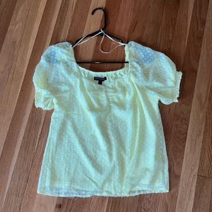 Banana Republic Tee. Size XS. Yellow